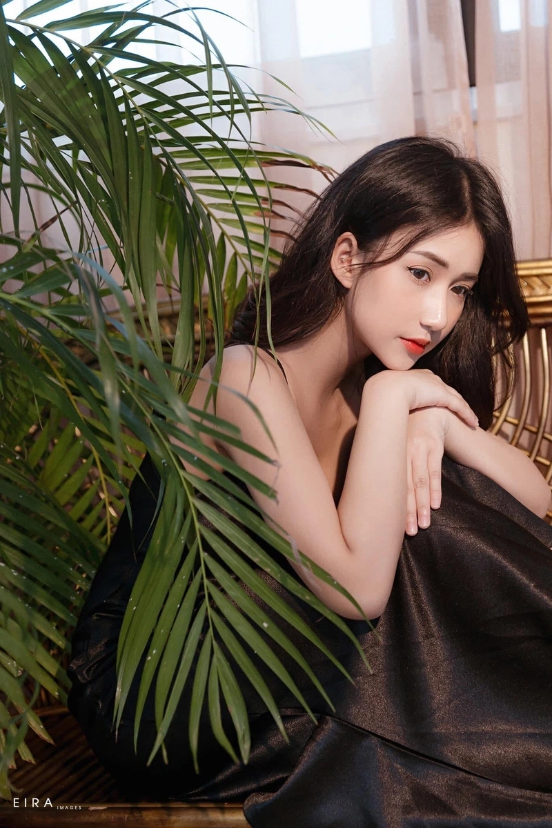 Như Lê cởi đồ khoe thân hình gợi cảm full HD