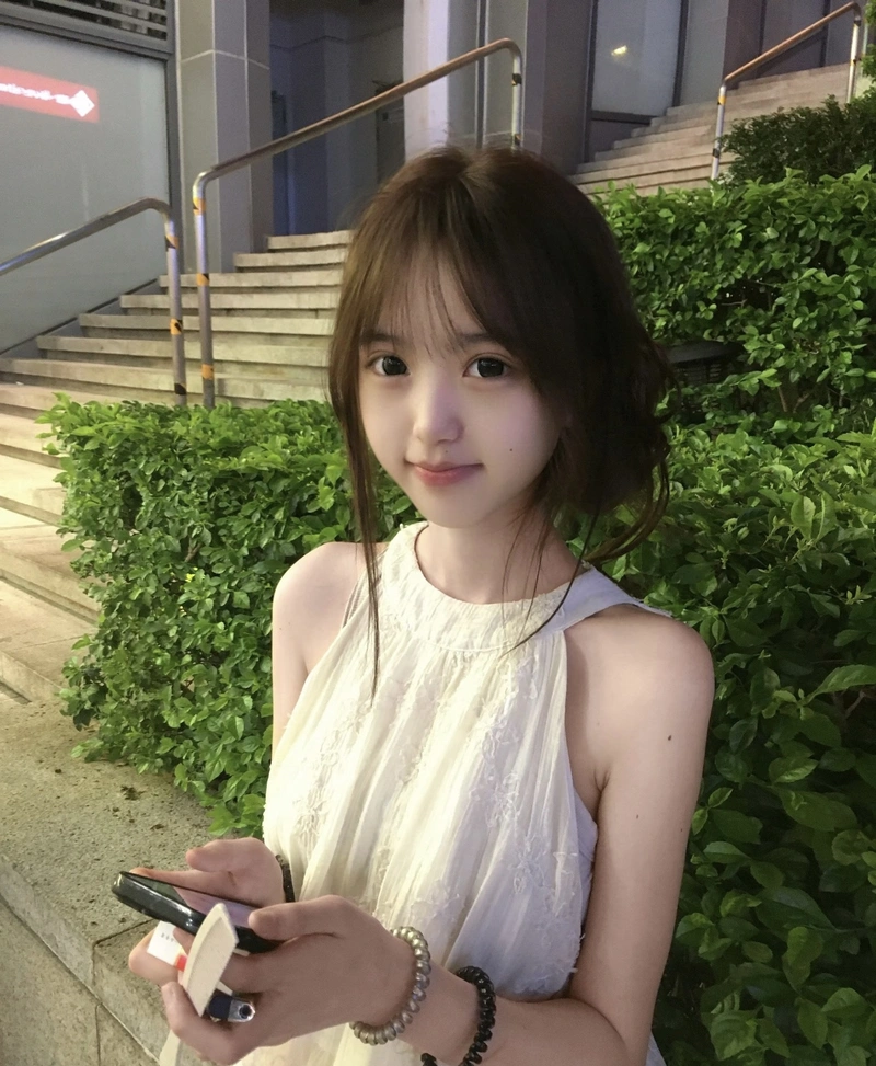 Phong cách trẻ trung của gái xinh 2k14