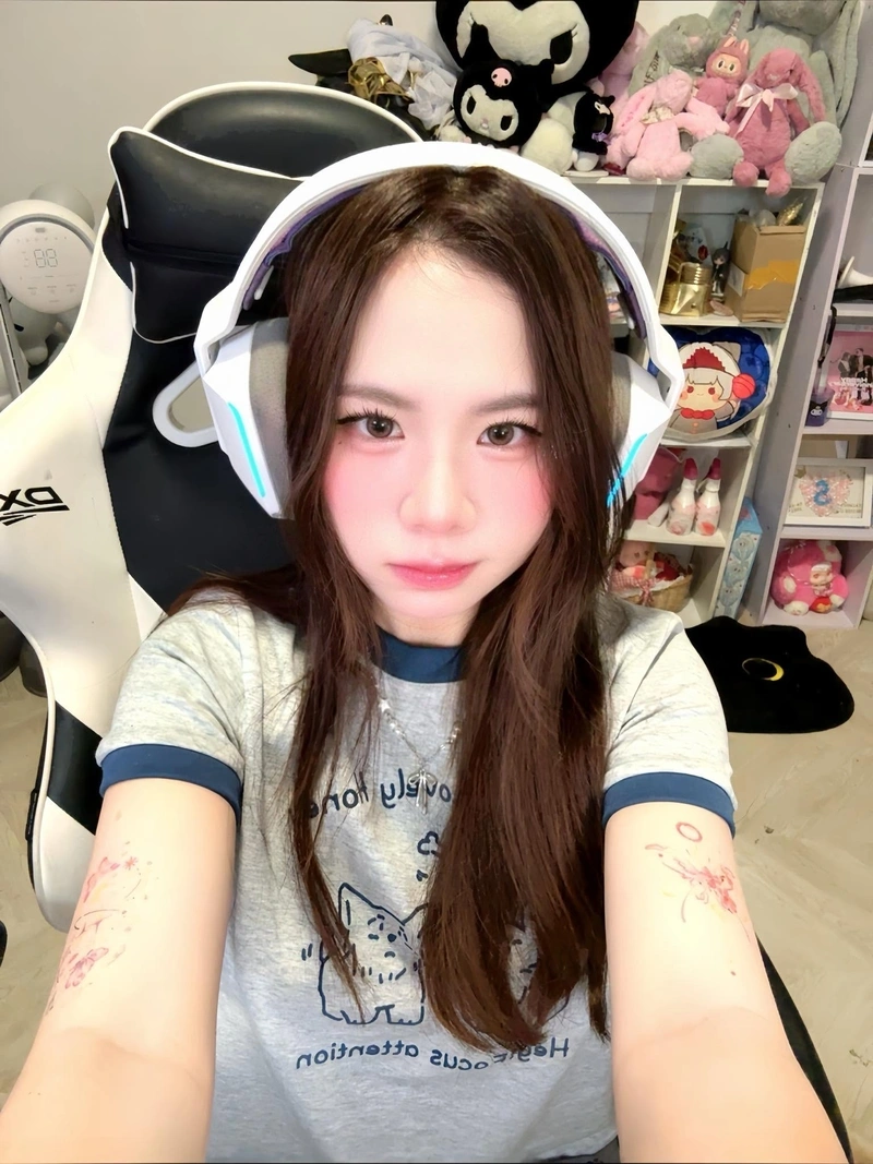 Sammy Đào lộ mông tròn quyến rũ