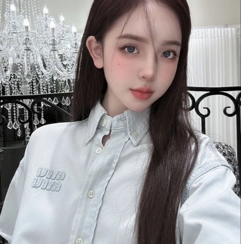 Trần Huyền Châu lột đồ lộ hàng nóng bỏng hút hồn