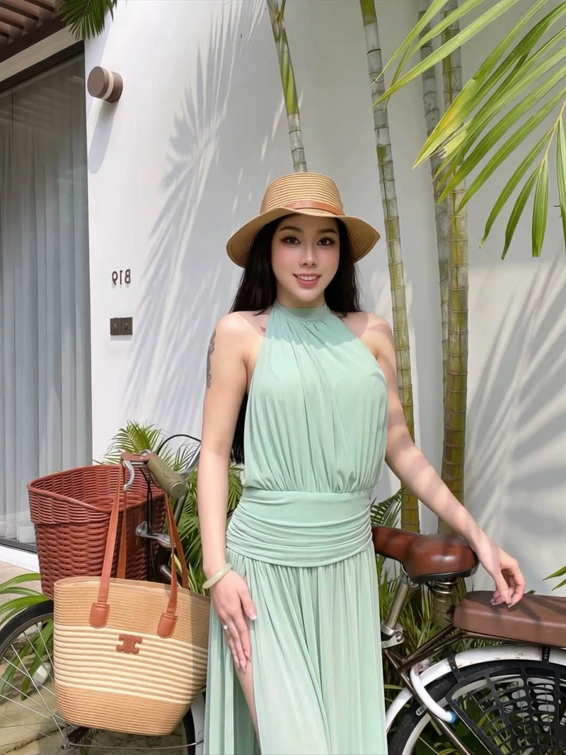 Tuệ Vy không che body nóng bỏng 2K